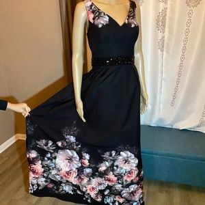 NWT - Ignite Evening Gown - Black - Size 6